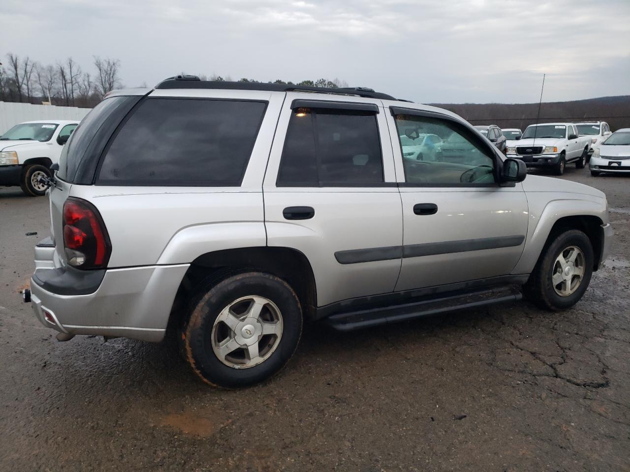 2005 Chevrolet TrailBlazer - Image 3