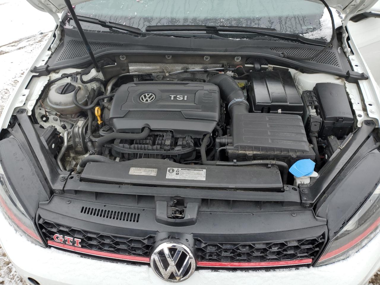 2015 Volkswagen GTI - Image 13
