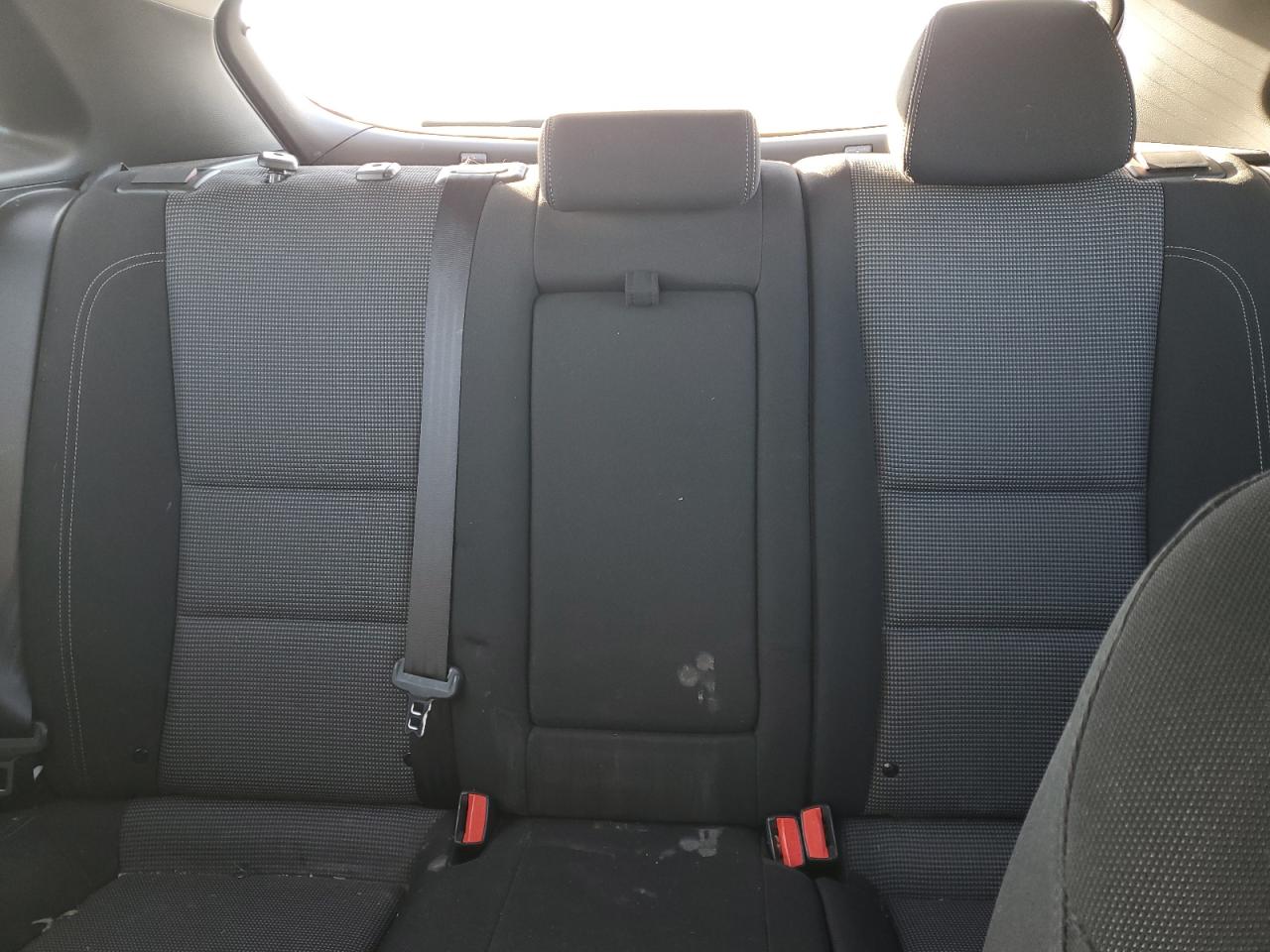 2016 Hyundai Elantra - Image 10