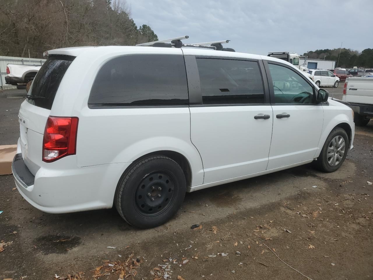 2020 Dodge Caravan - Image 3