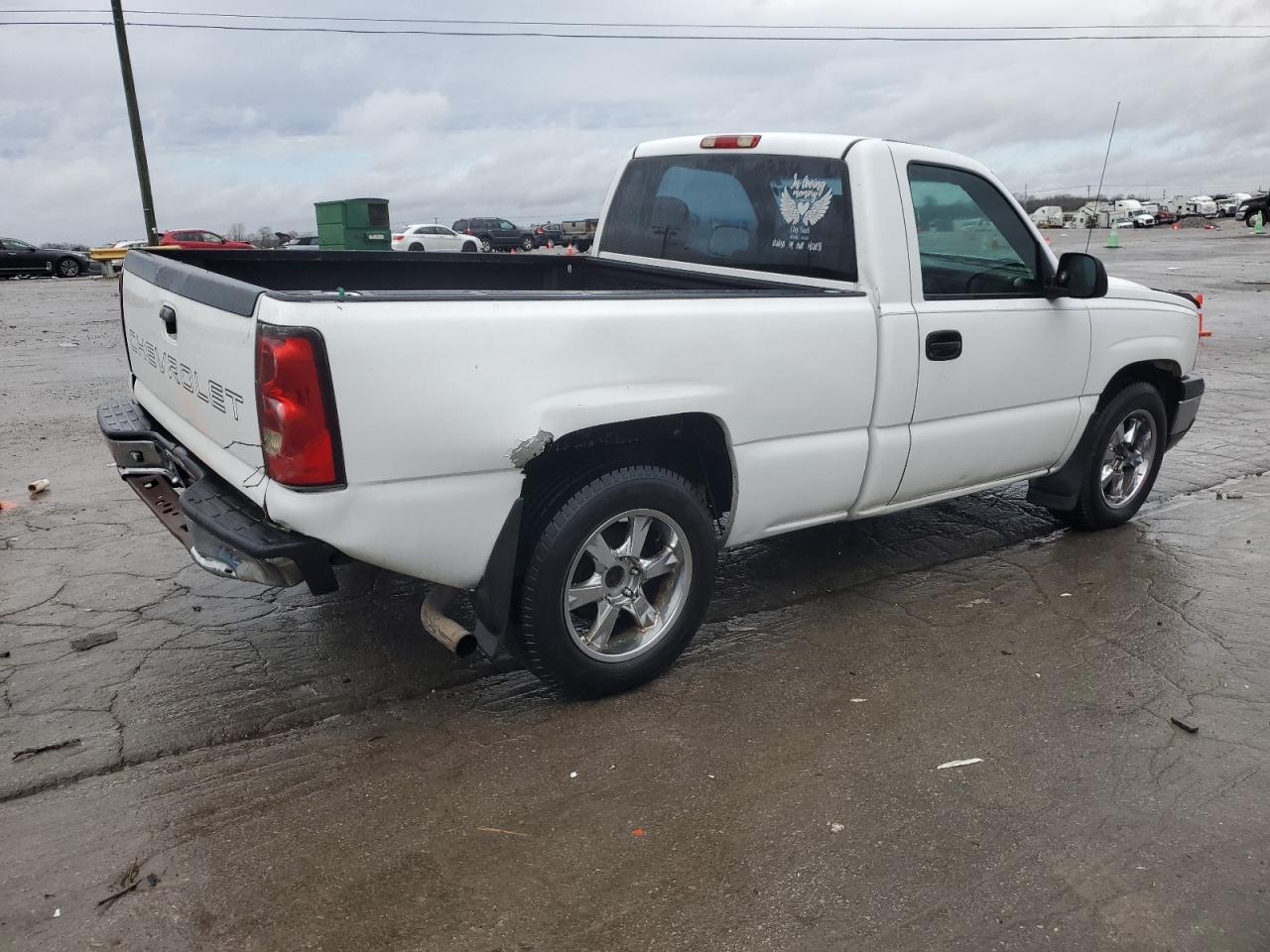 2007 Chevrolet Silverado - Image 3