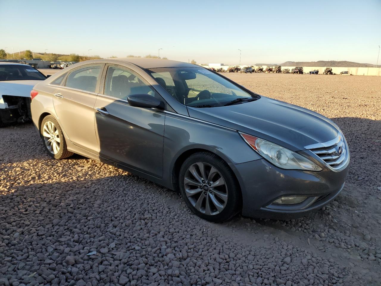 2013 Hyundai Sonata - Image 4