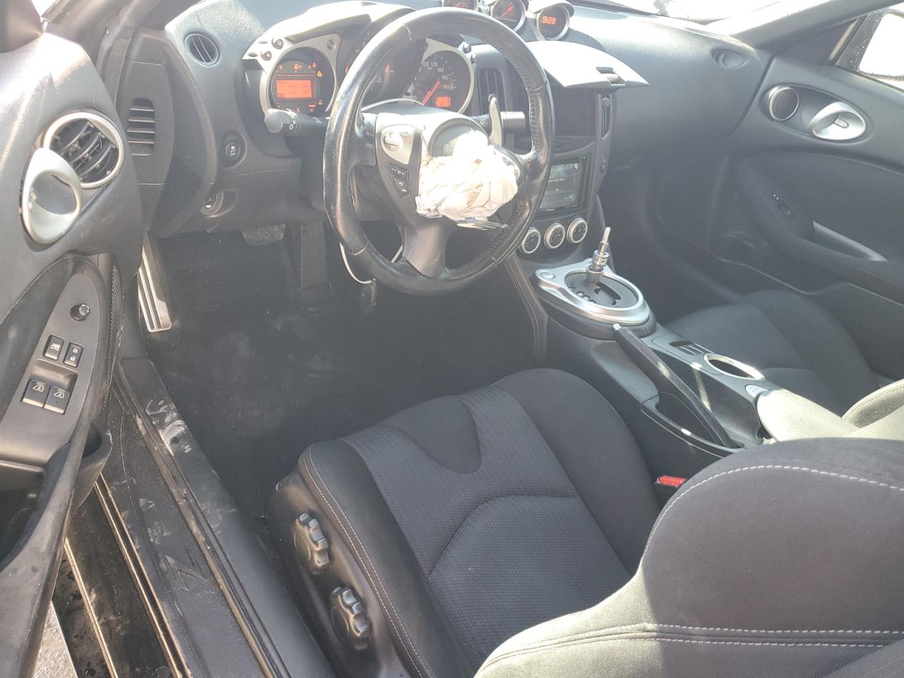 2015 Nissan 370Z - Image 8