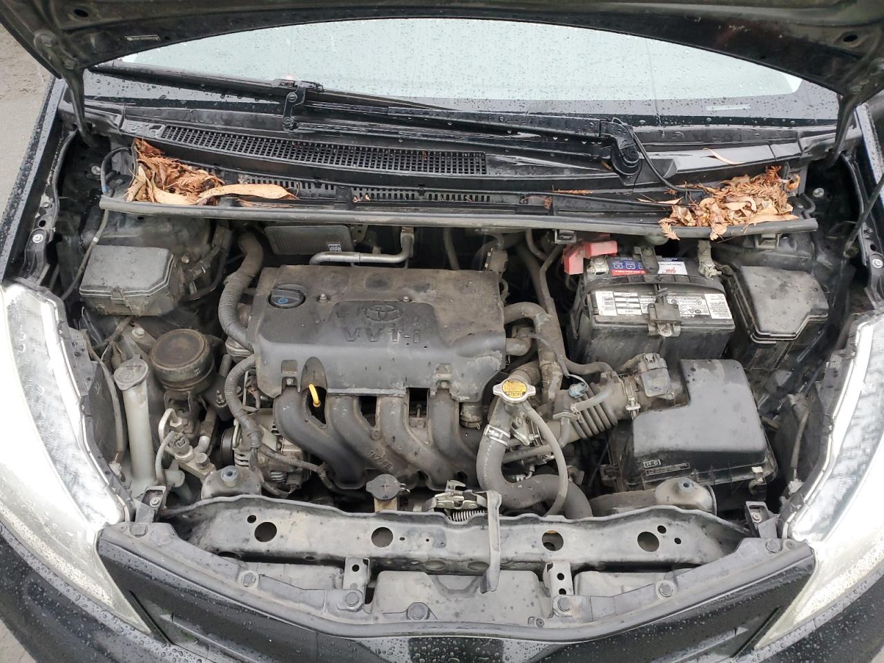 2013 Toyota Yaris - Image 11