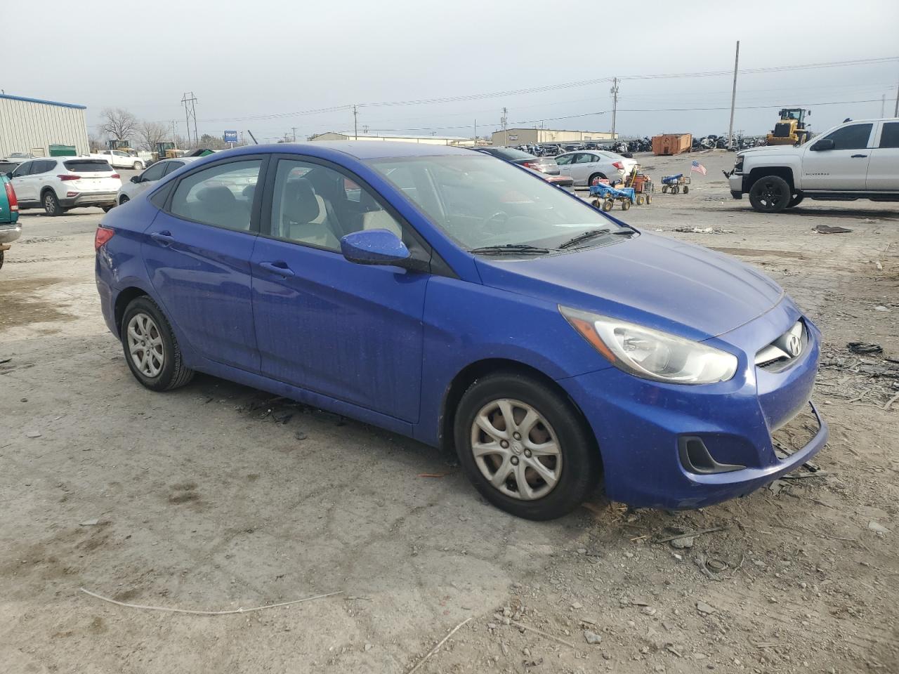 2013 Hyundai Accent - Image 4
