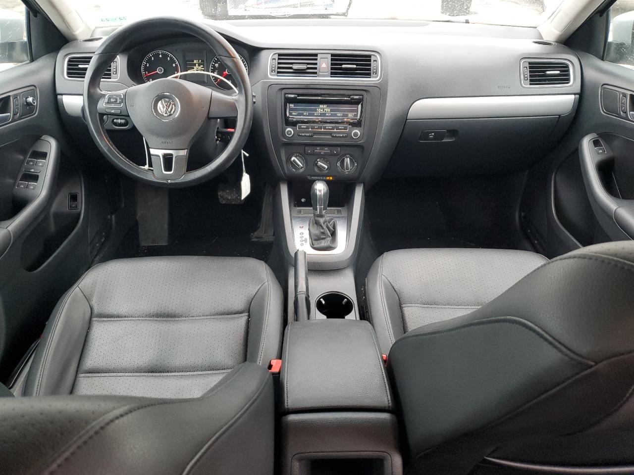 2014 Volkswagen Jetta - Image 8