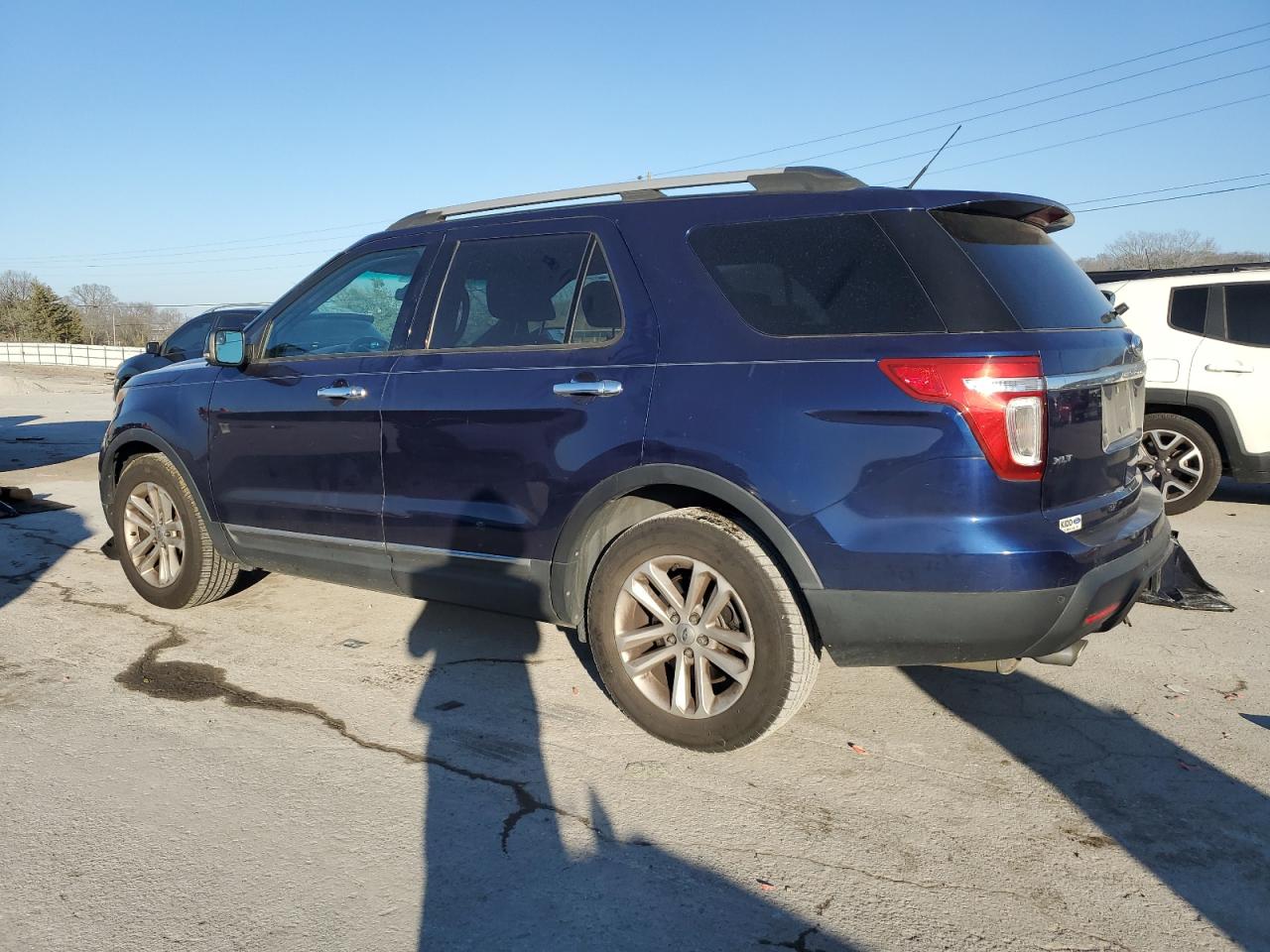 2011 Ford Explorer - Image 2