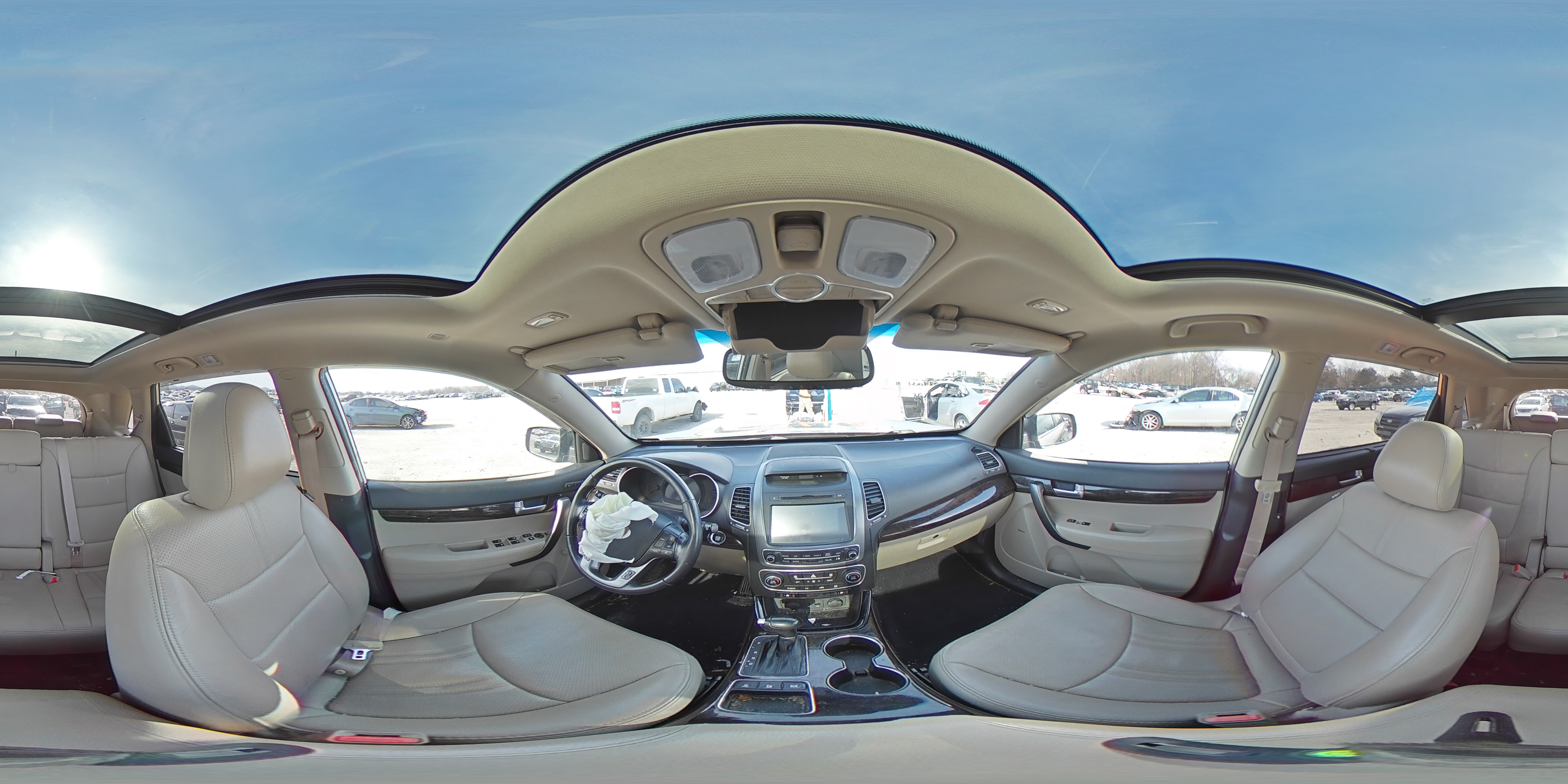2014 Kia Sorento - Image 13