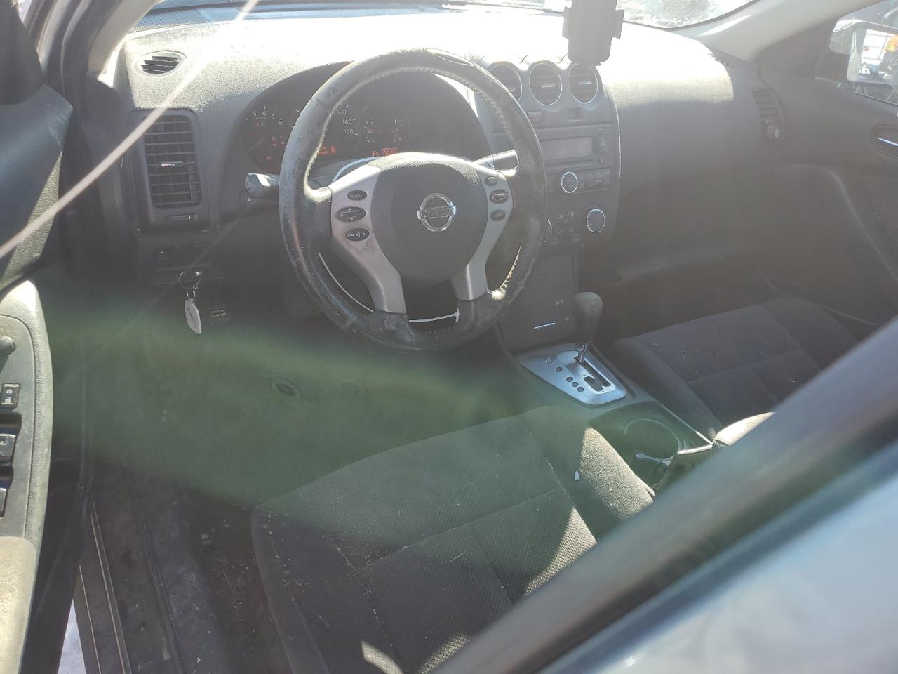 2009 Nissan Altima - Image 8