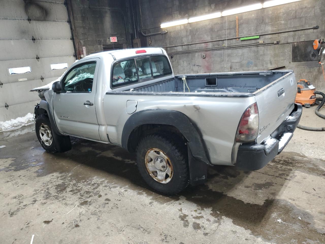 2009 Toyota Tacoma - Image 2