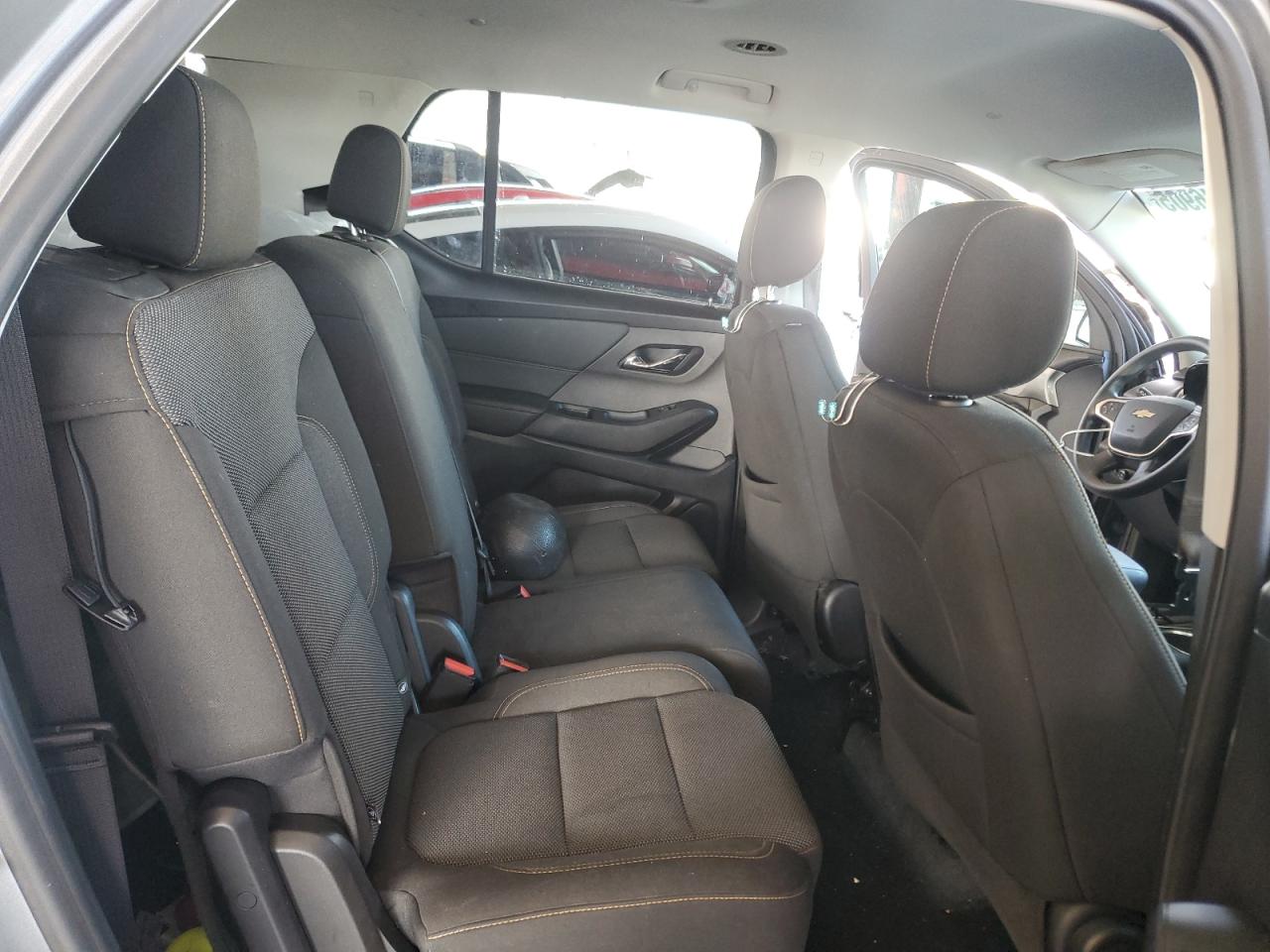 2021 Chevrolet Traverse - Image 11