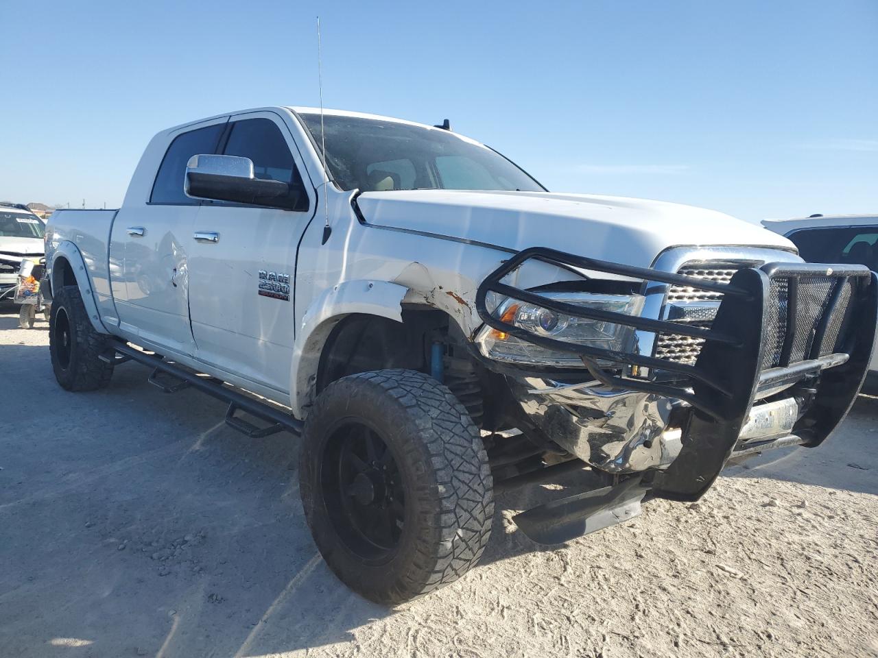 2017 RAM 2500 - Image 4