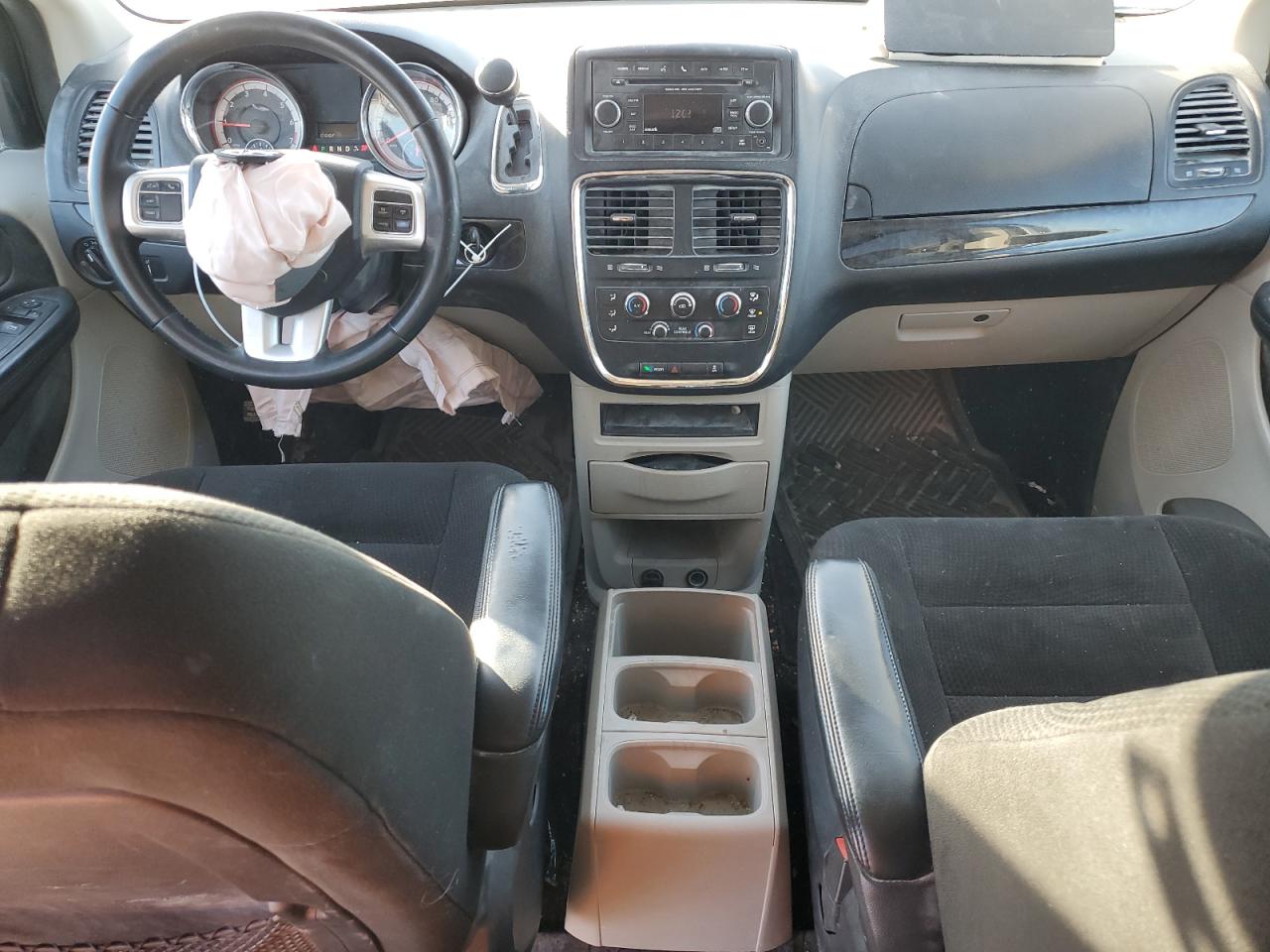 2015 Dodge Caravan - Image 8