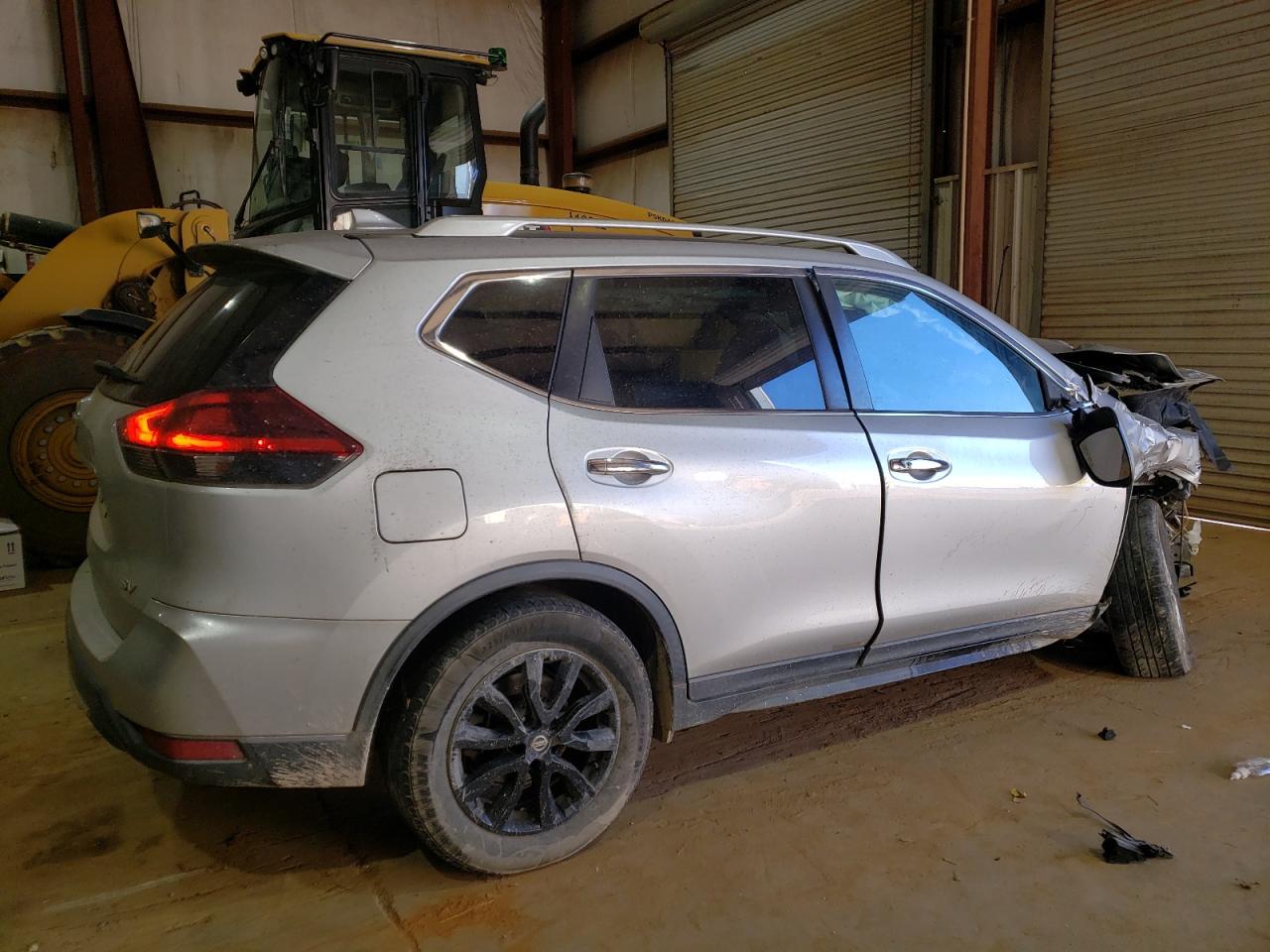 2018 Nissan Rogue - Image 3