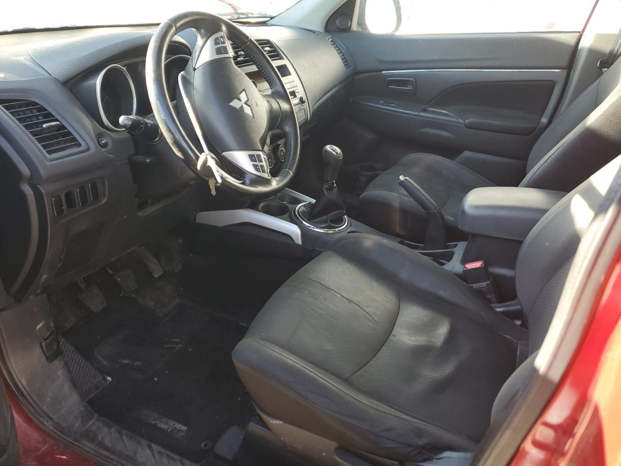 2013 Mitsubishi Outlander - Image 7