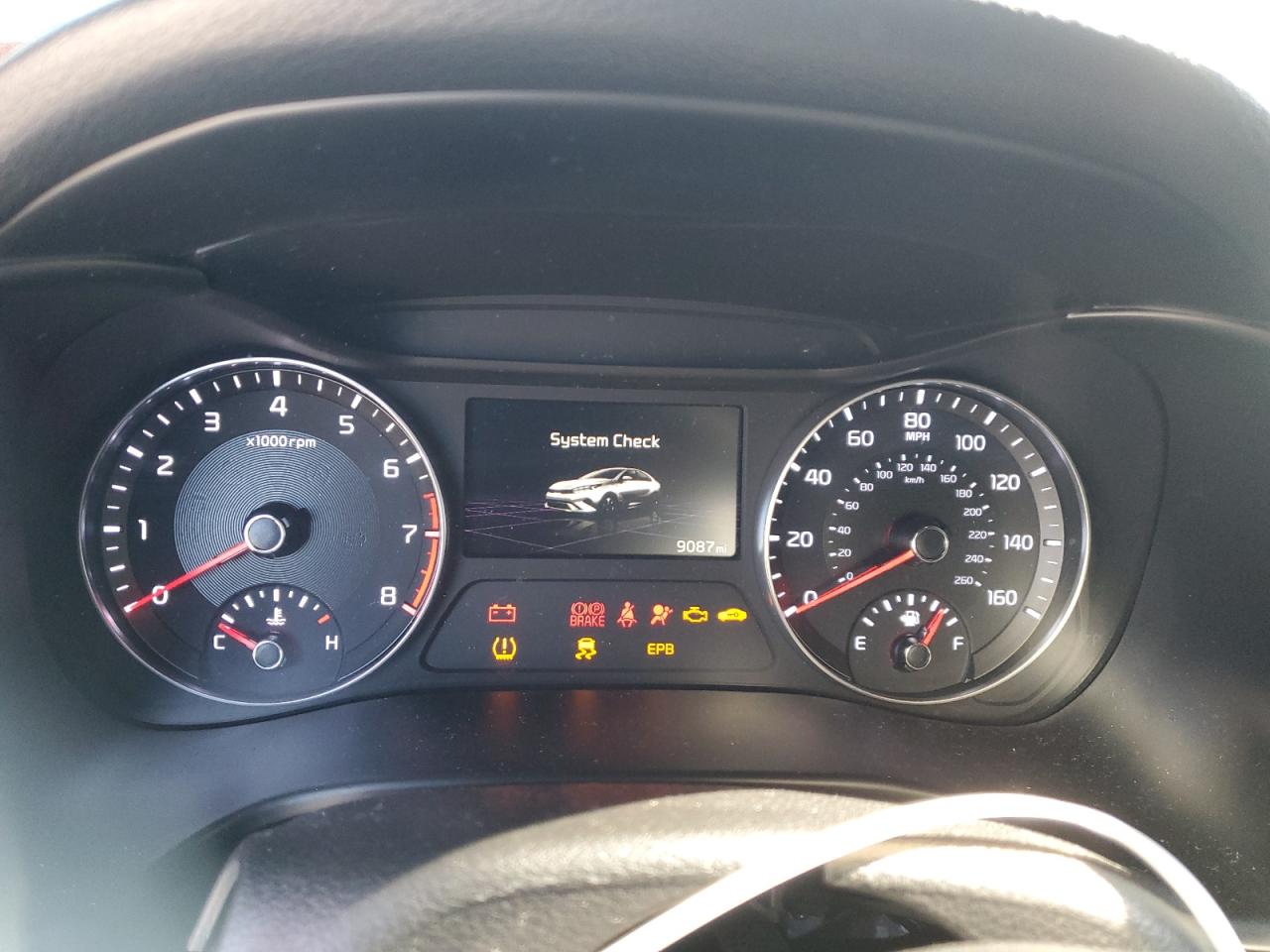 2024 Kia Forte - Image 9