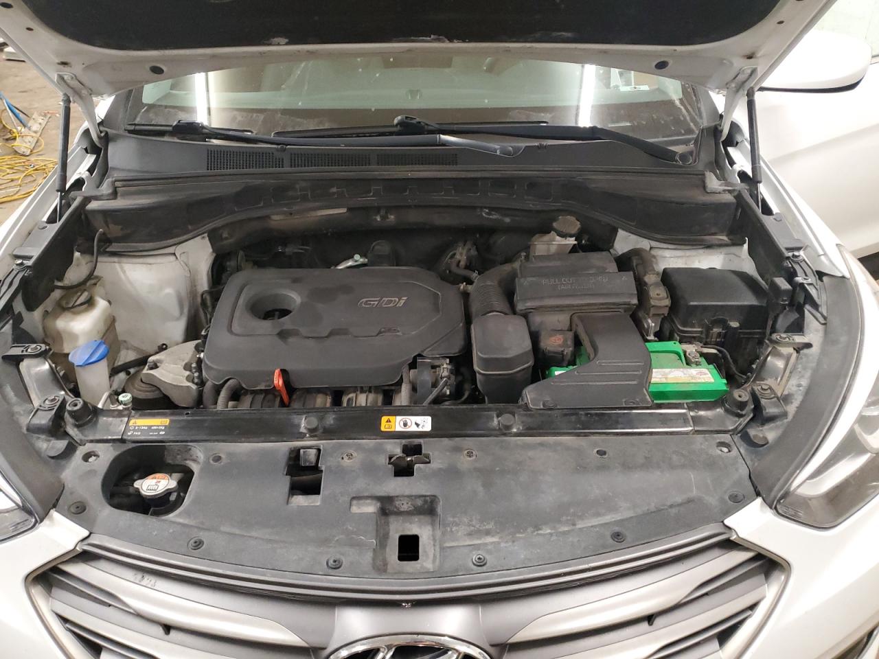 2017 Hyundai Santa Fe - Image 12