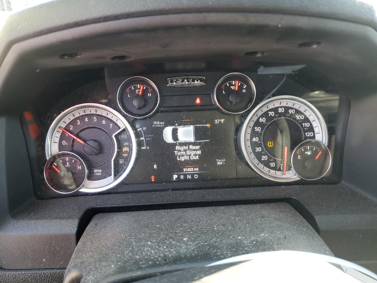 2021 RAM 1500 - Image 9