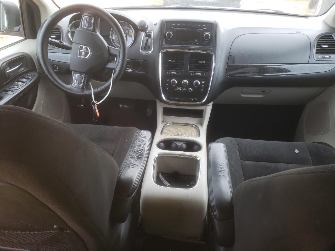 2015 Dodge Caravan - Image 8