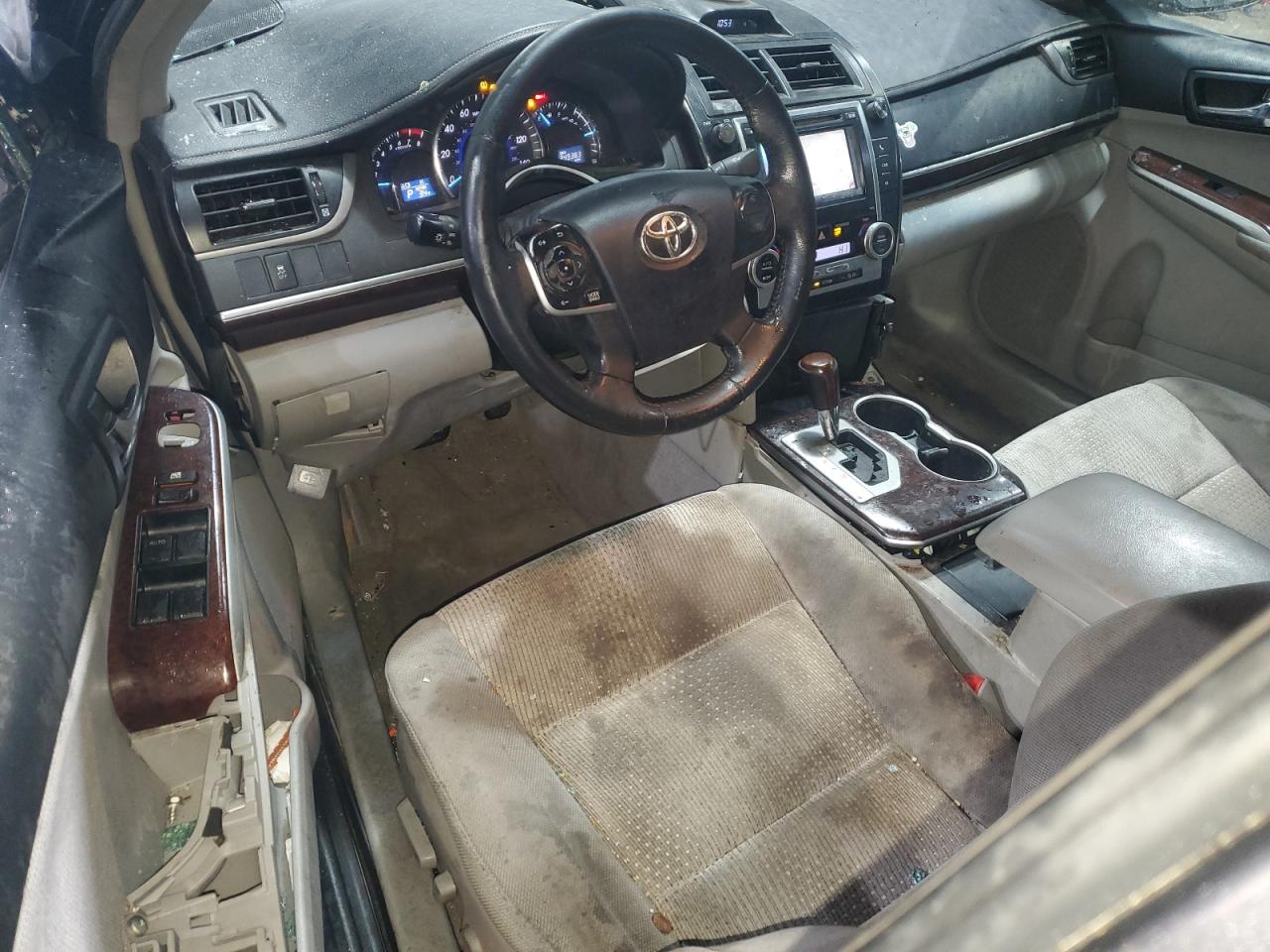 2012 Toyota Camry - Image 8