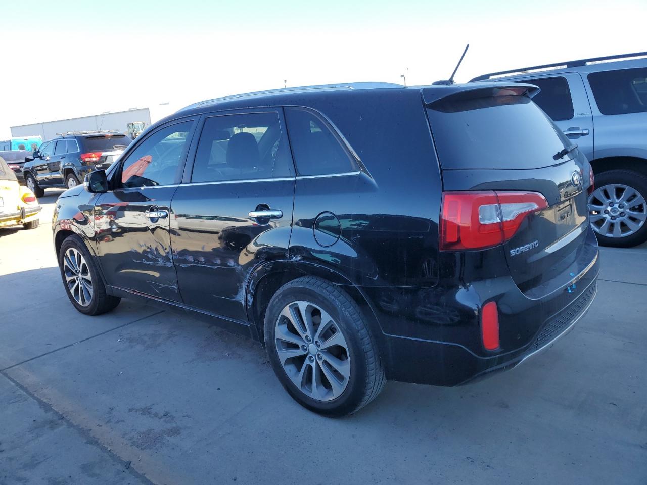 2014 Kia Sorento - Image 2
