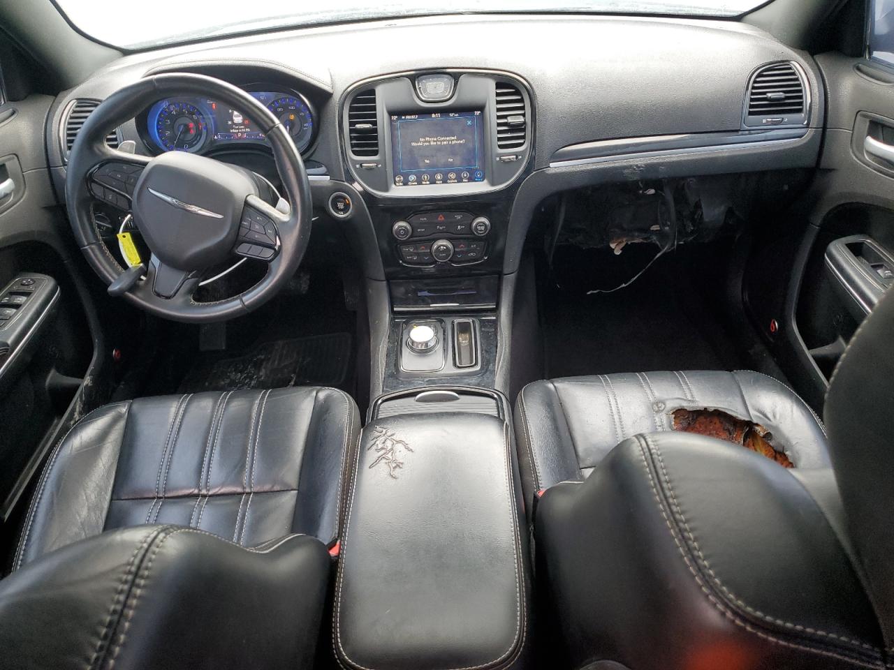 2018 Chrysler 300 - Image 8