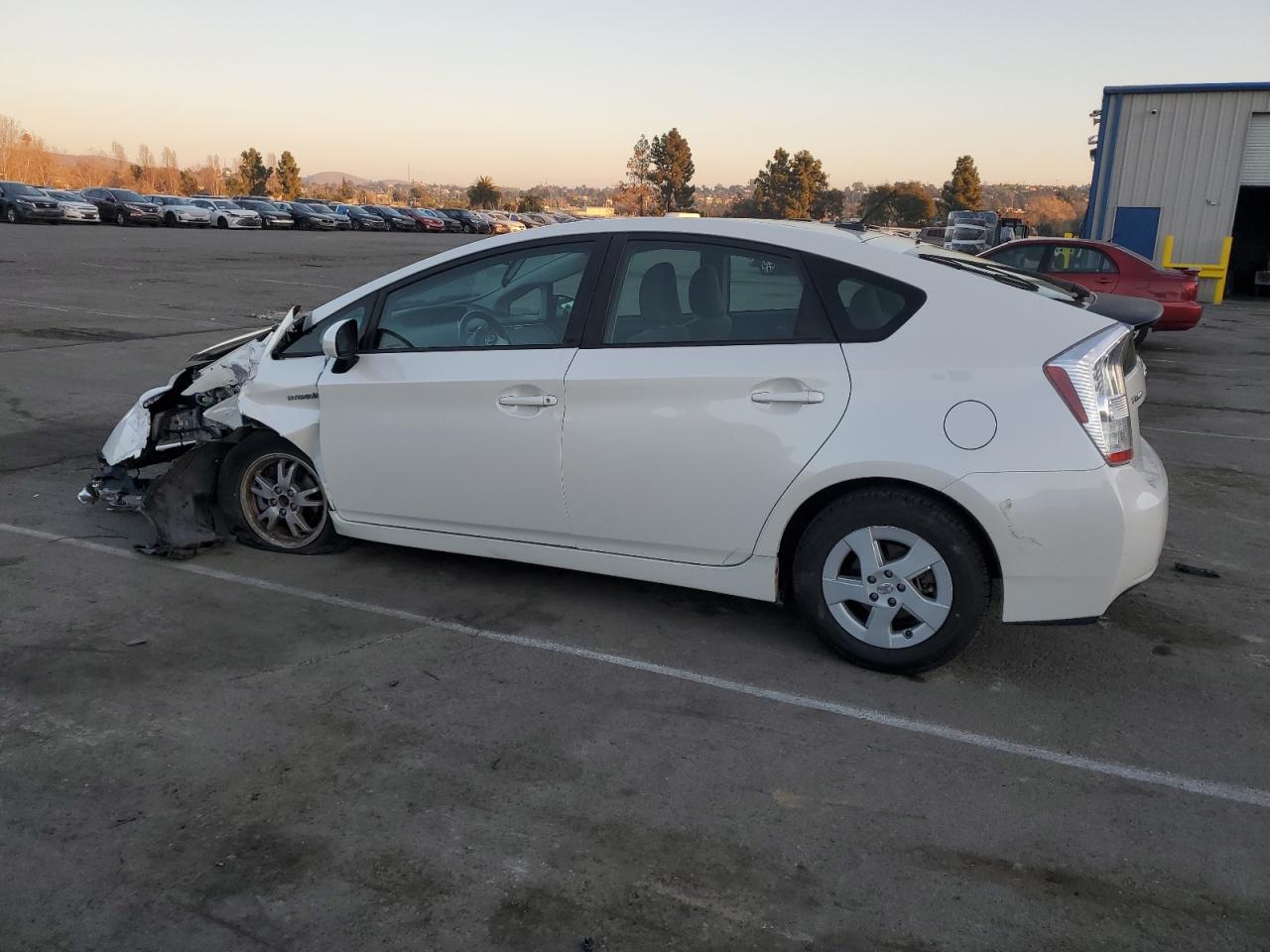 2011 Toyota Prius - Image 2