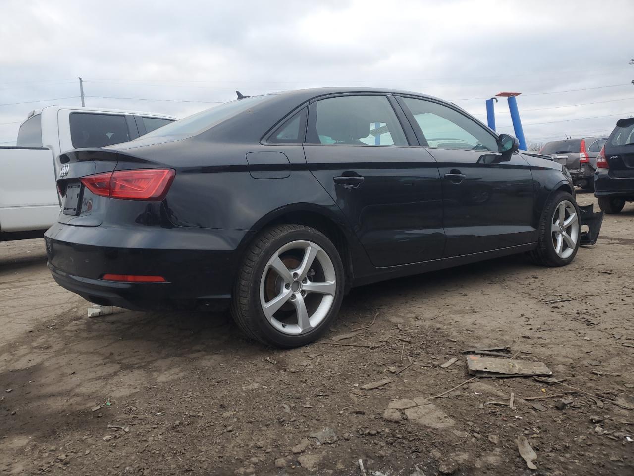 VIN WAUACGFF5F1112311 2015 AUDI A3 no.3