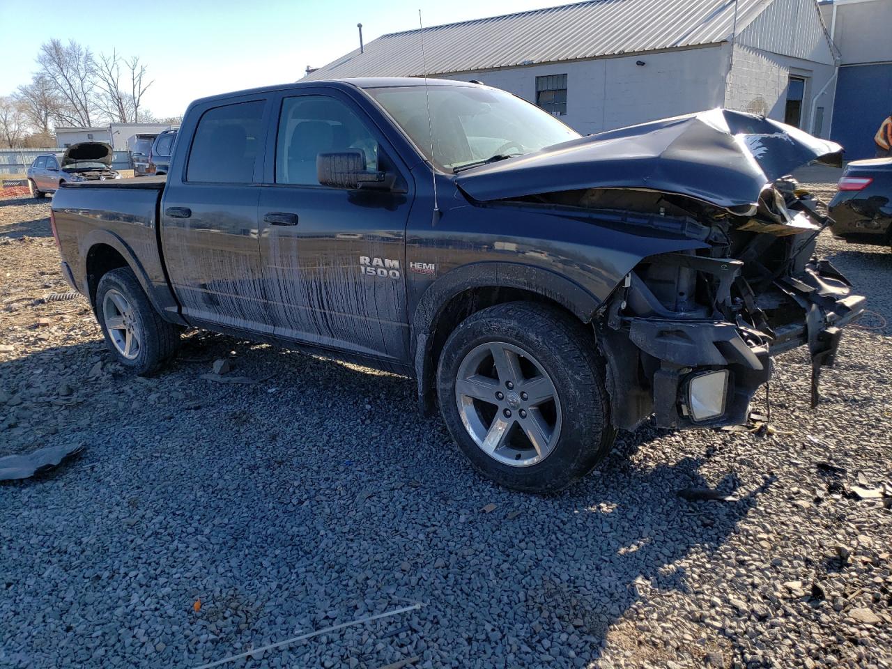 2016 RAM 1500 - Image 4