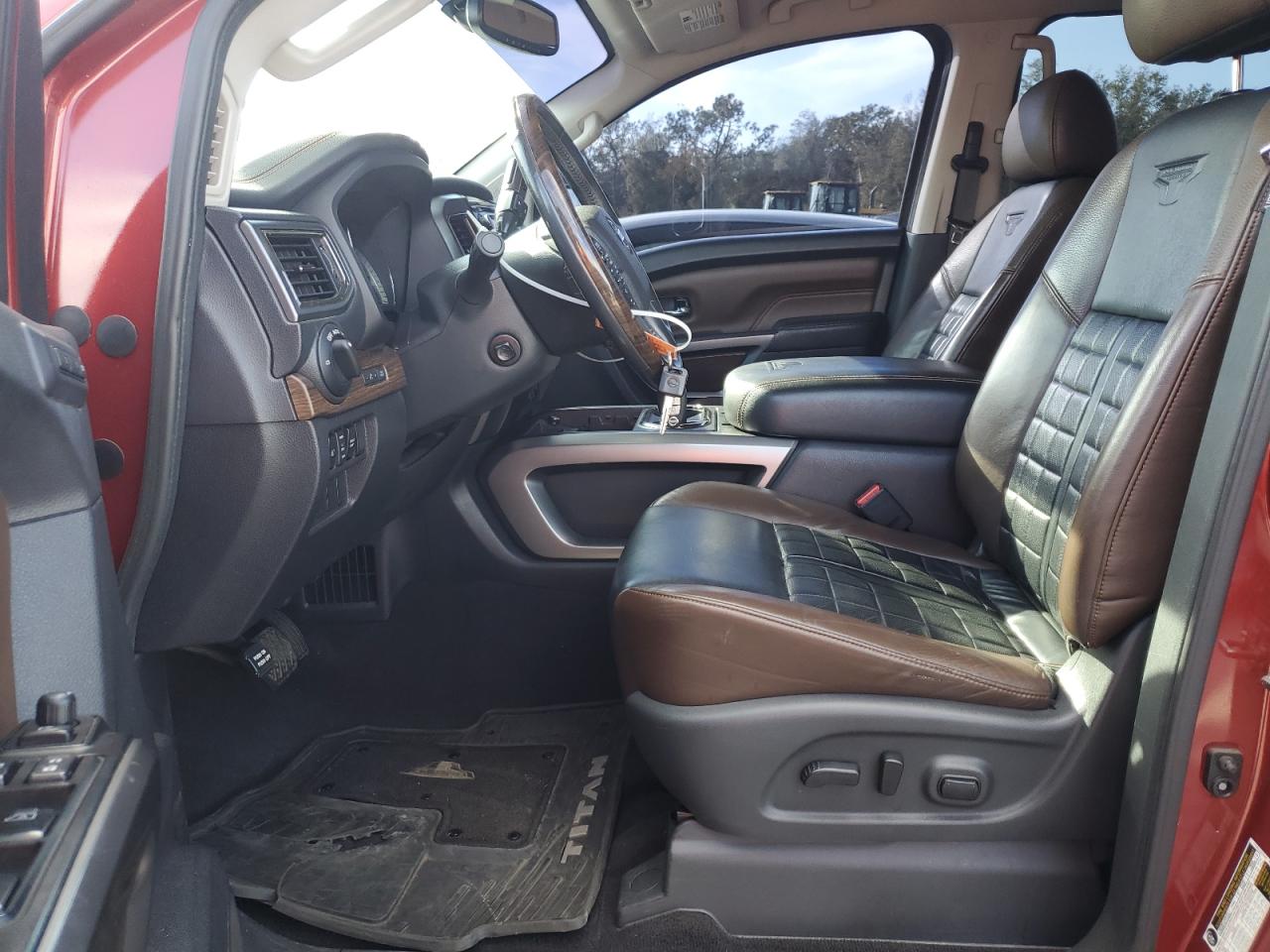 2017 Nissan Titan - Image 7