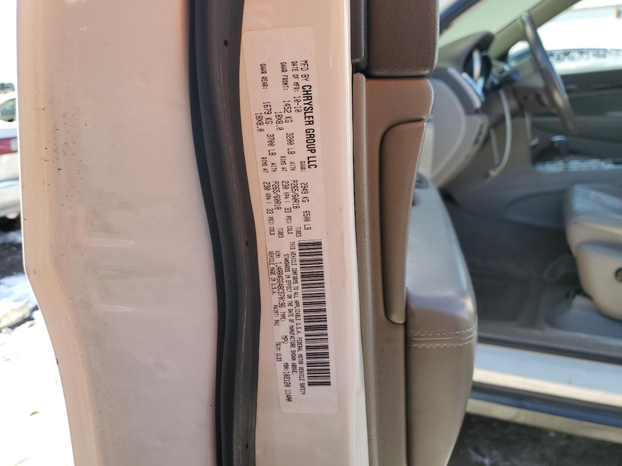 2011 Jeep Grand Cherokee - Image 12