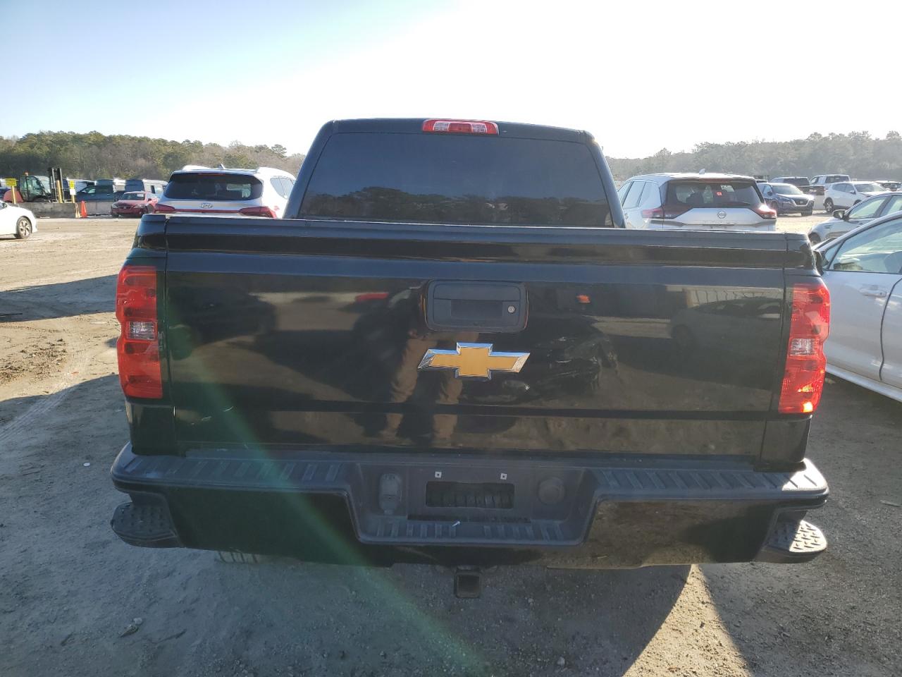 2017 Chevrolet Silverado - Image 6