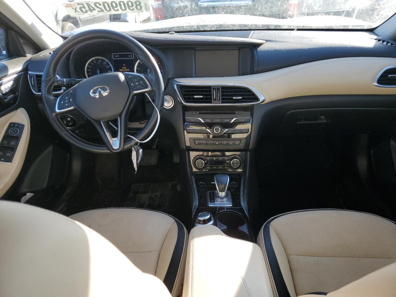 2019 Infiniti QX30 - Image 8
