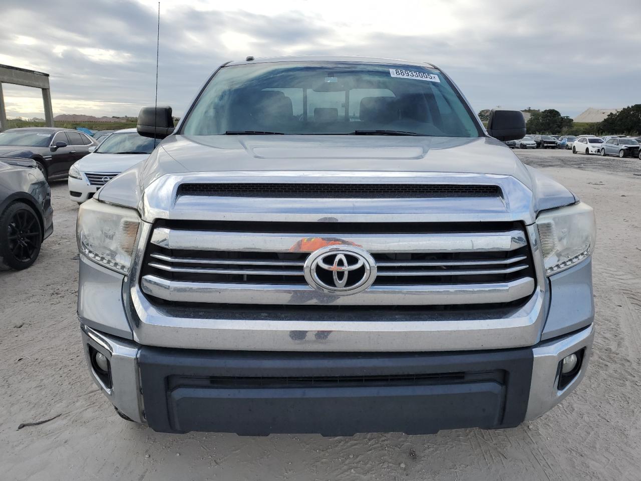 2017 Toyota Tundra - Image 5