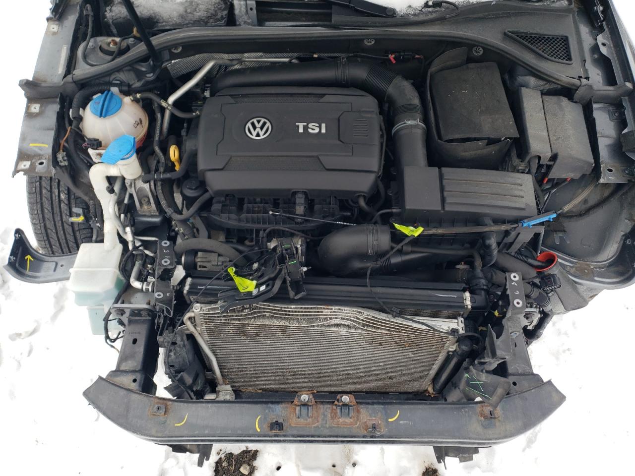 2017 Volkswagen Passat - Image 11