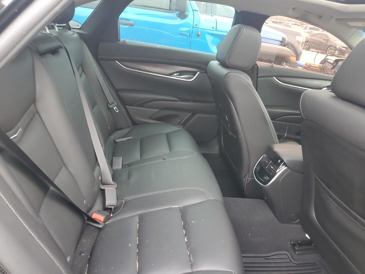 2018 Cadillac XTS - Image 10