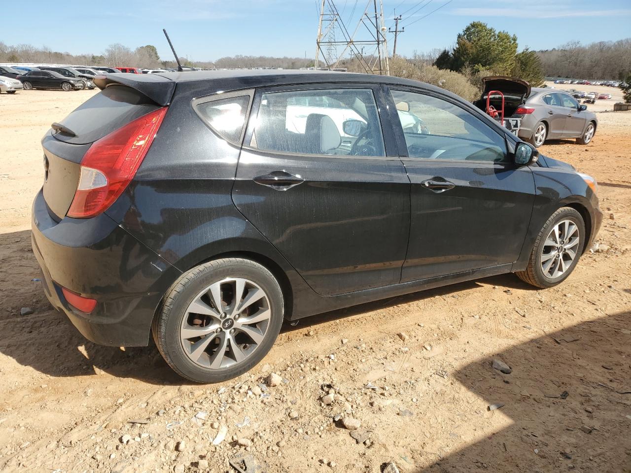 2015 Hyundai Accent - Image 3