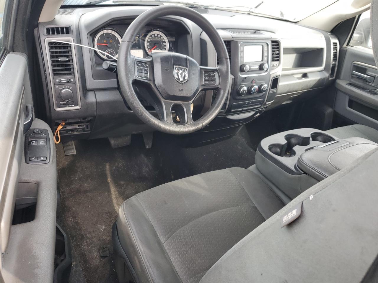 2019 Ram 1500 Classic Tradesman VIN: 3C6JR6DT2KG506906 Lot: 87923195