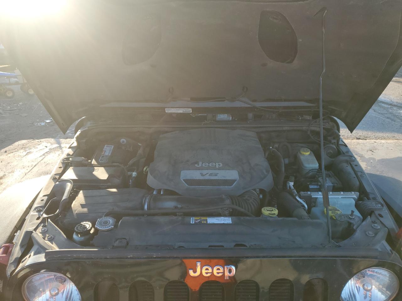 2014 Jeep Wrangler - Image 11