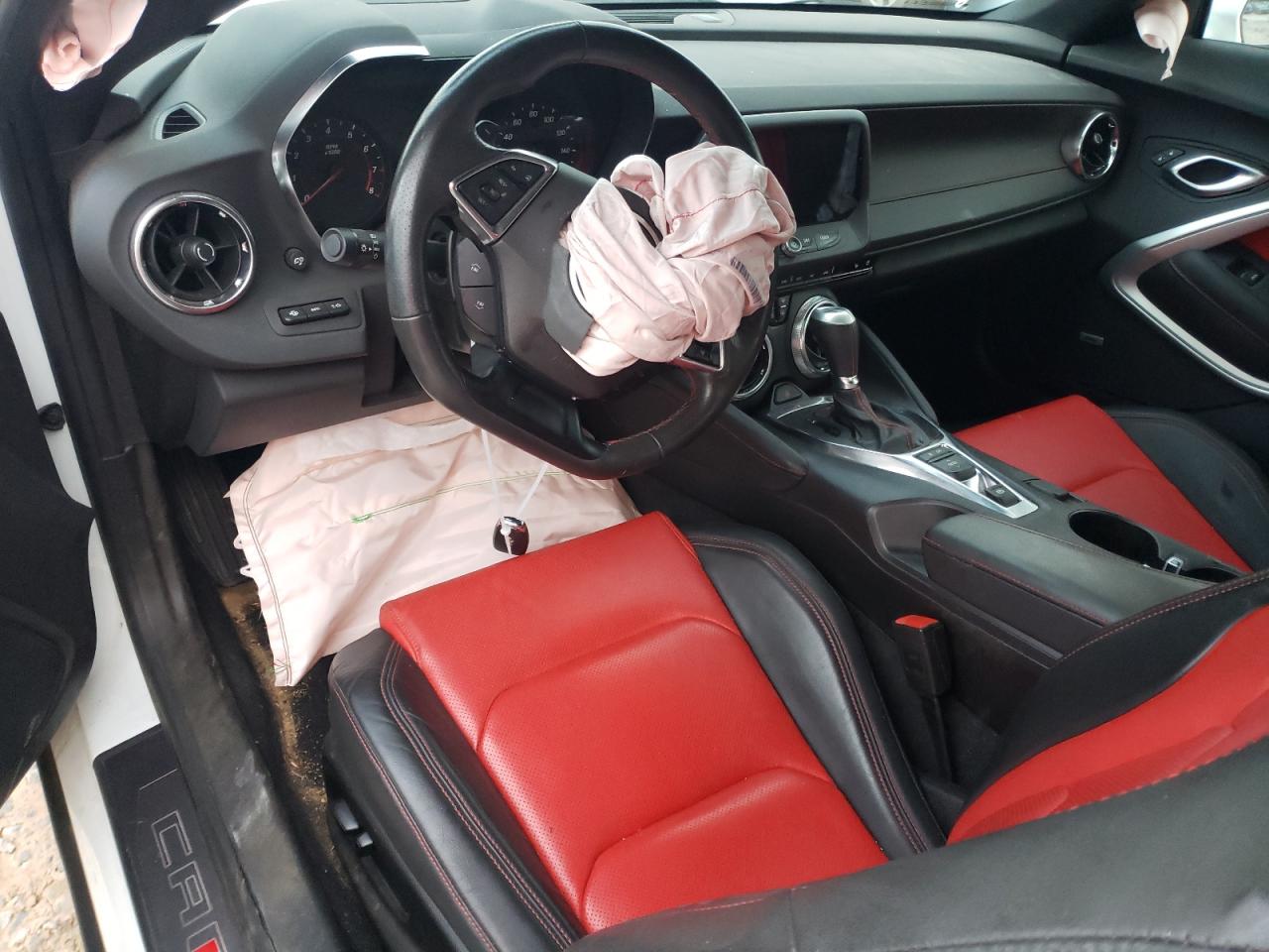 2023 Chevrolet Camaro - Image 8