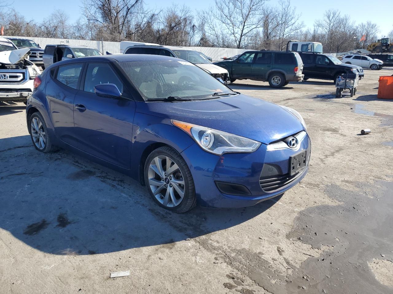 2016 Hyundai Veloster - Image 4