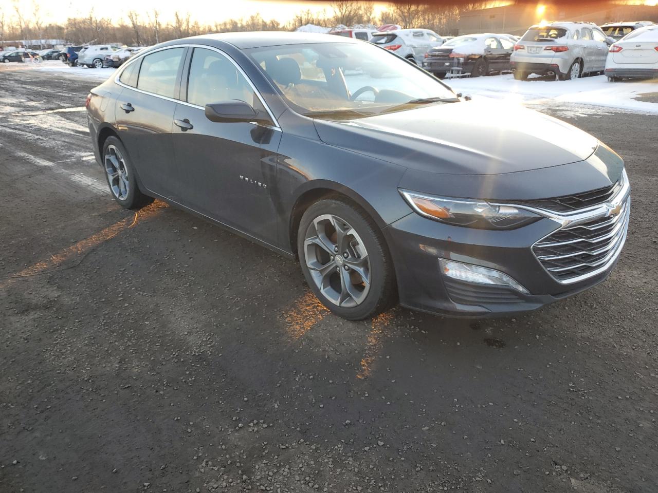 2023 Chevrolet Malibu - Image 4