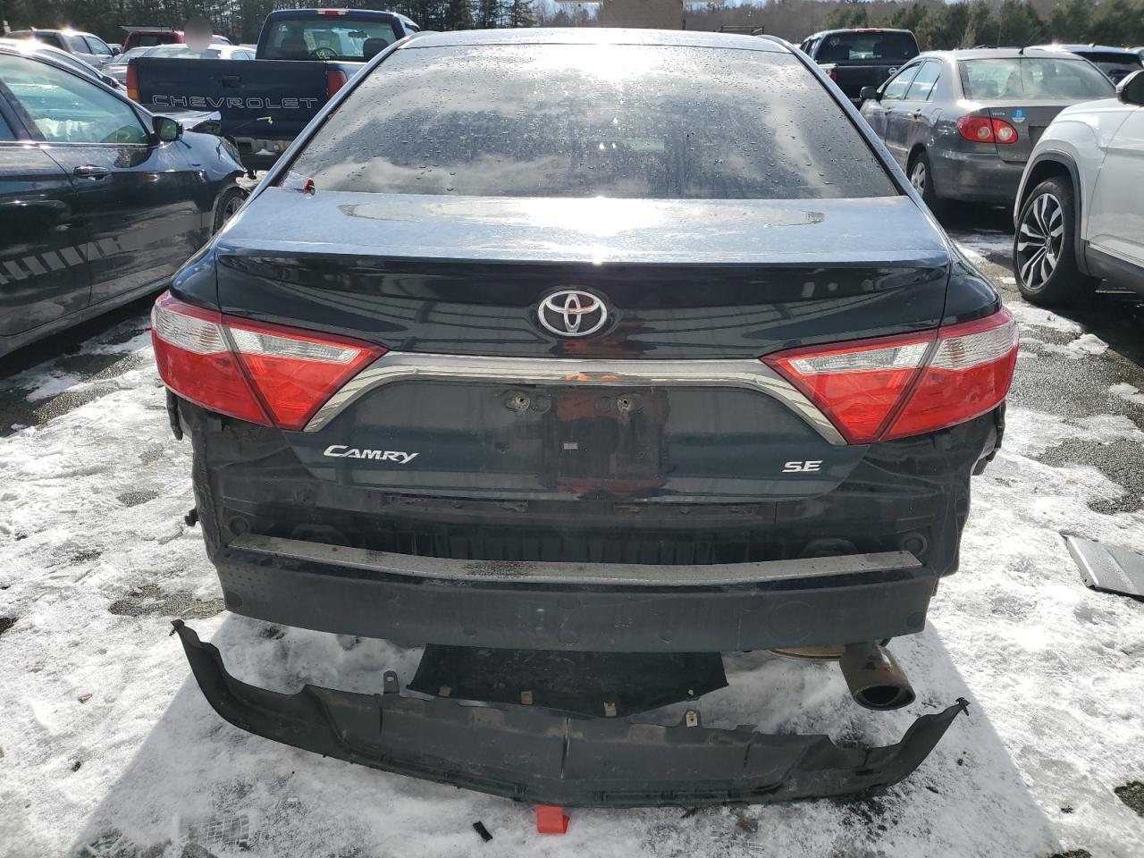 2015 Toyota Camry - Image 6