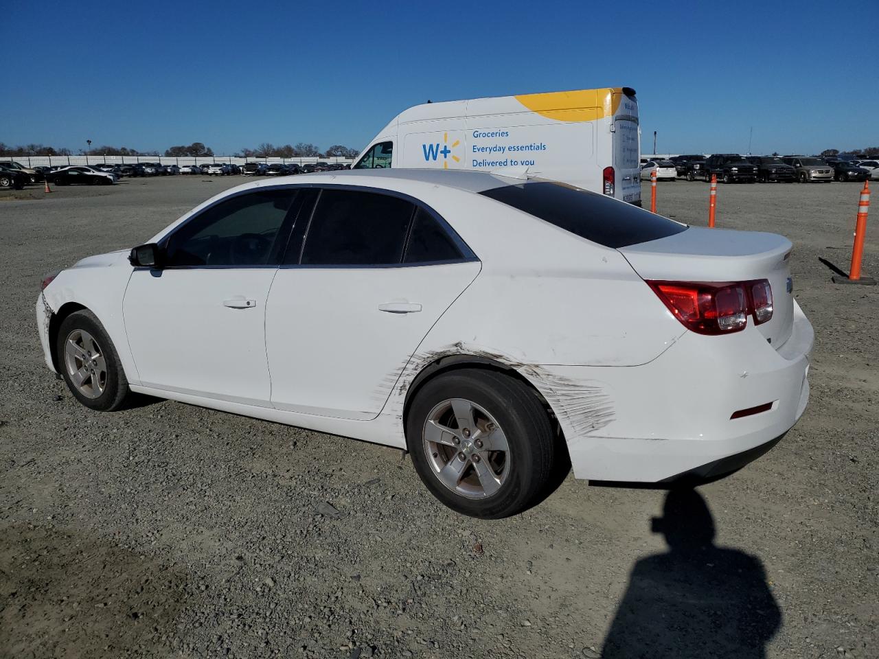 2016 Chevrolet Malibu - Image 2