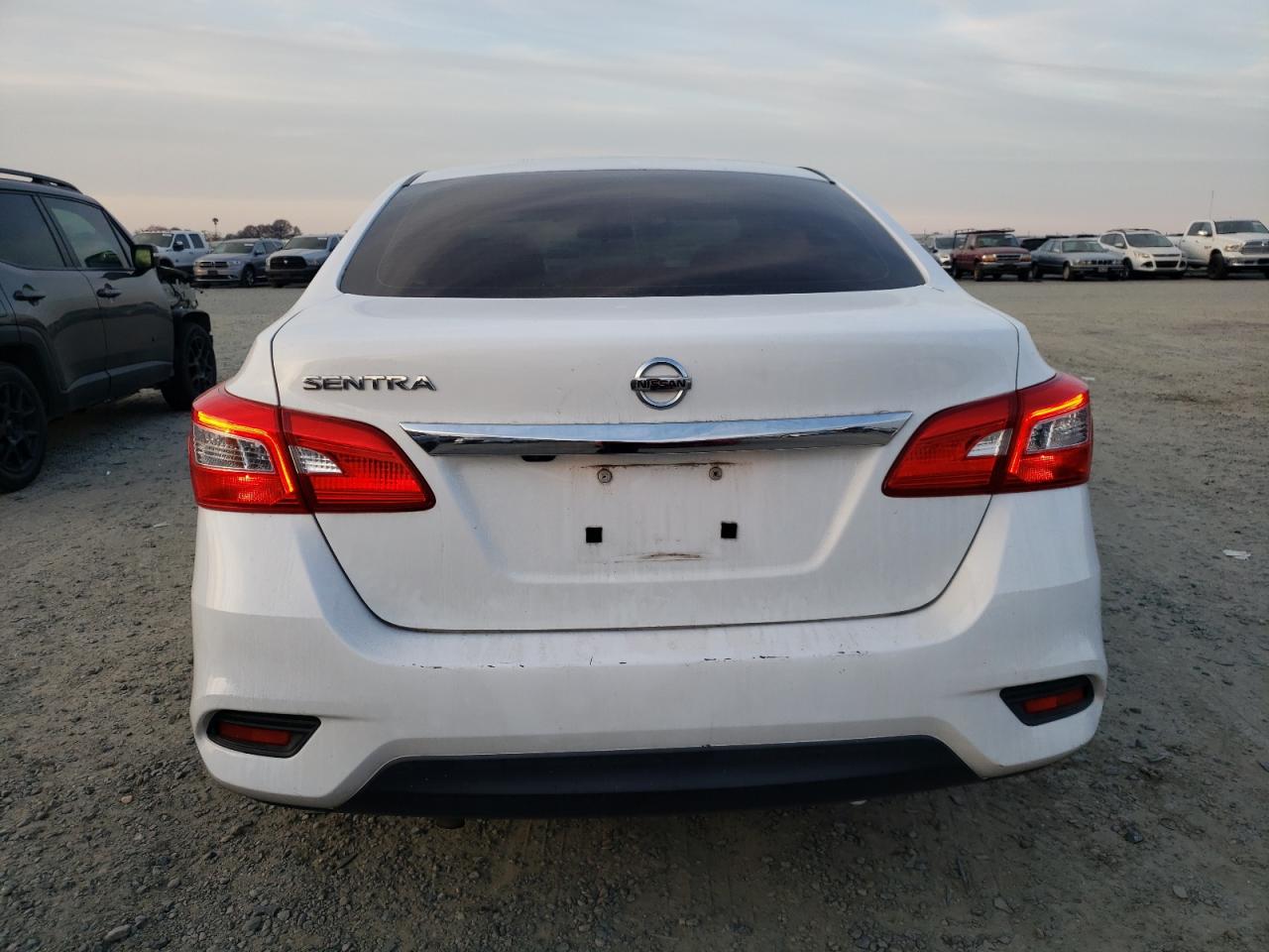 2019 Nissan Sentra - Image 6