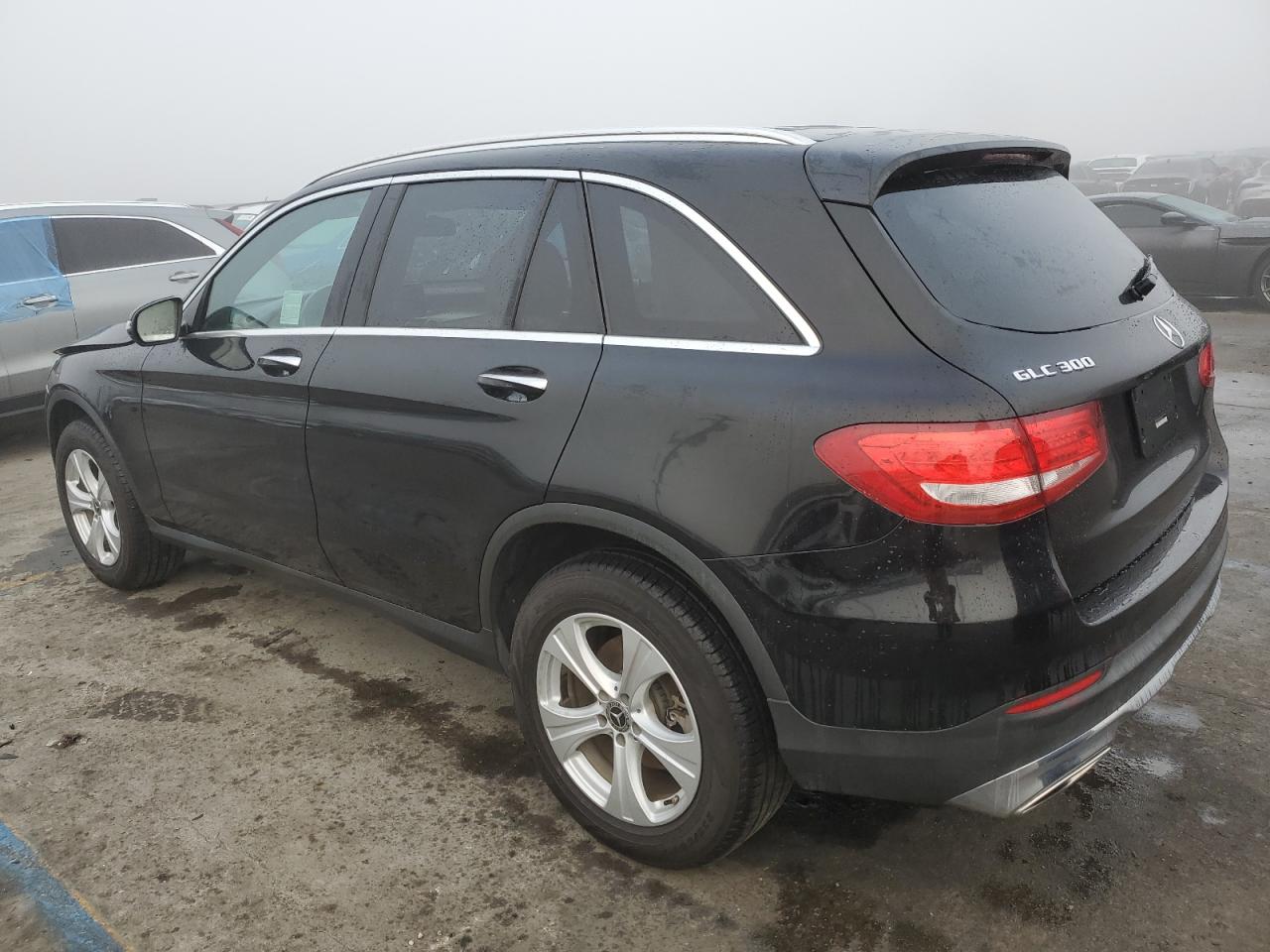 VIN WDC0G4JB9JV083977 2018 MERCEDES-BENZ GLC-CLASS no.2