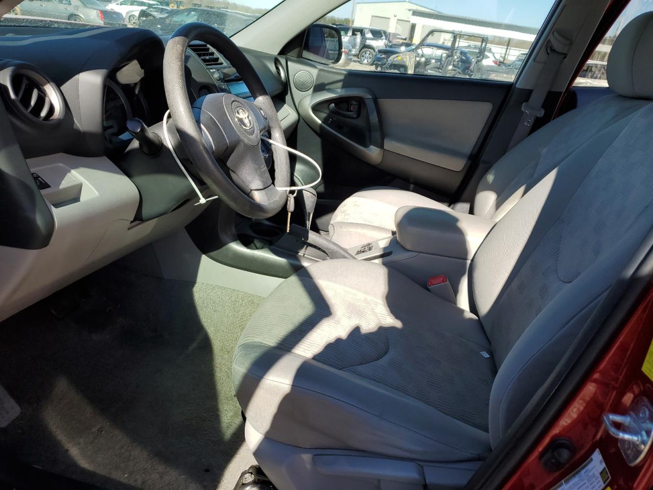 2010 Toyota RAV 4 - Image 7