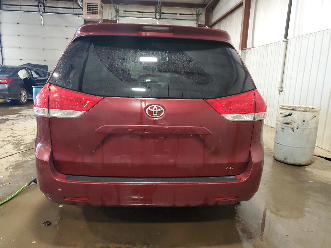 2013 Toyota Sienna - Image 6