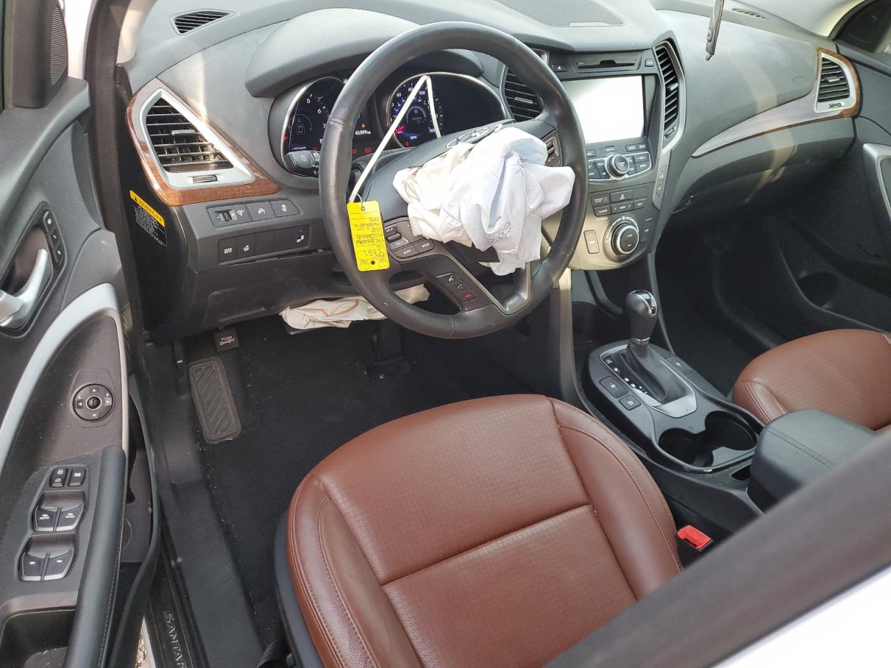 2015 Hyundai Santa Fe - Image 8