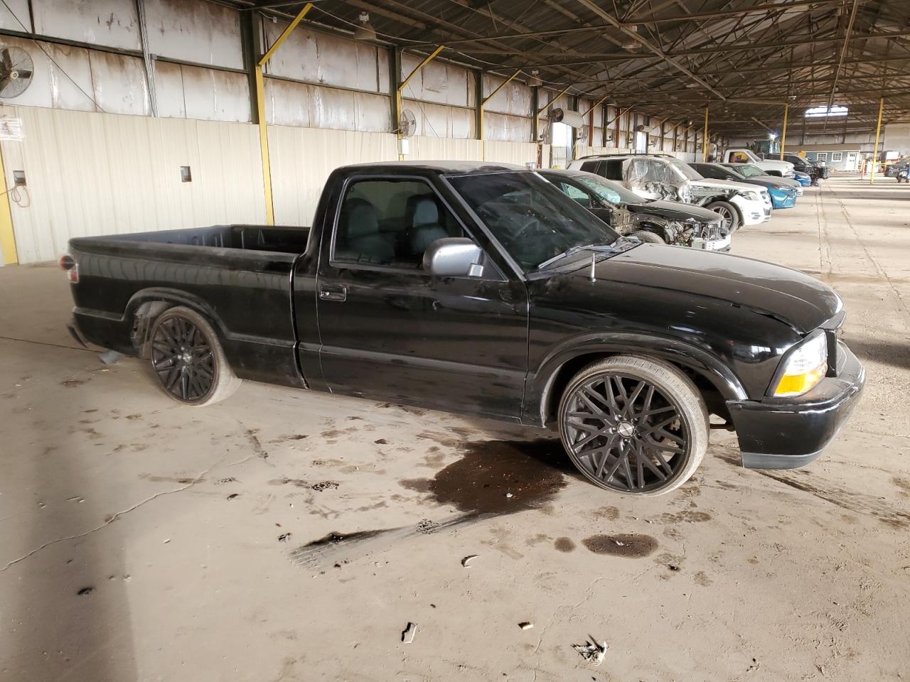 2000 GMC Sonoma - Image 4